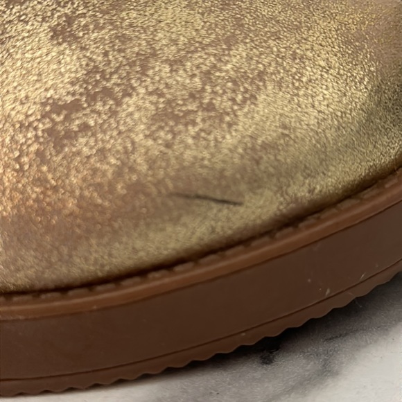 New- GUESS gold foil “look” boots - Picture 12 of 16